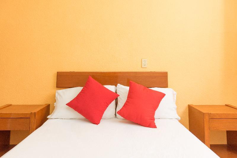 Oyo Hotel Italia Aguascalientes Exterior foto